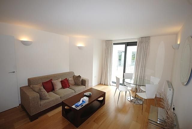 Property photo 2 of 10 Reception