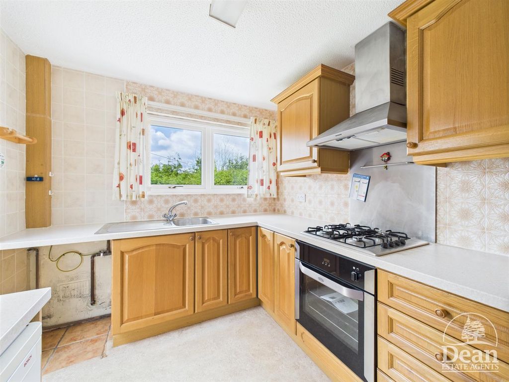 Property photo 3 of 16