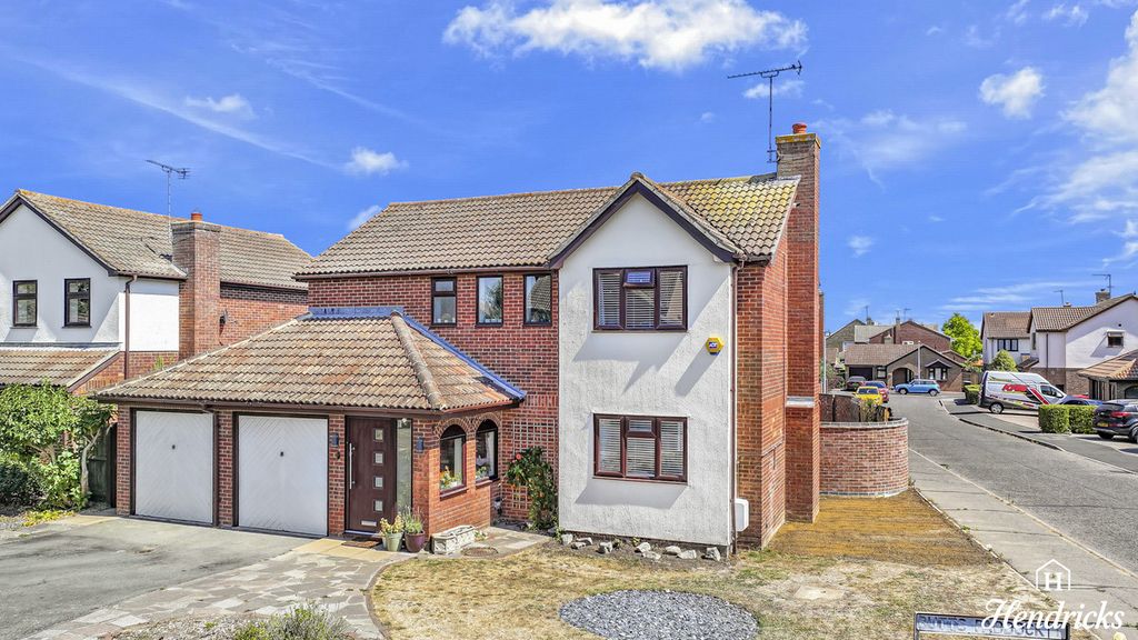 Property photo 2 of 34