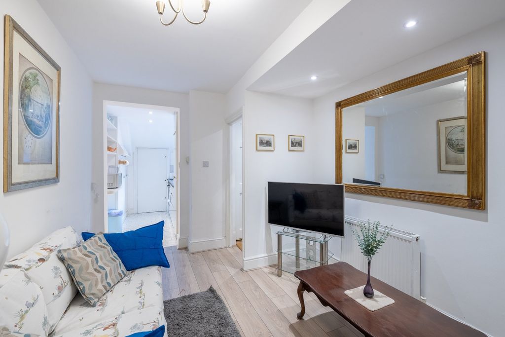 Property photo 2 of 13 Picture No. 02