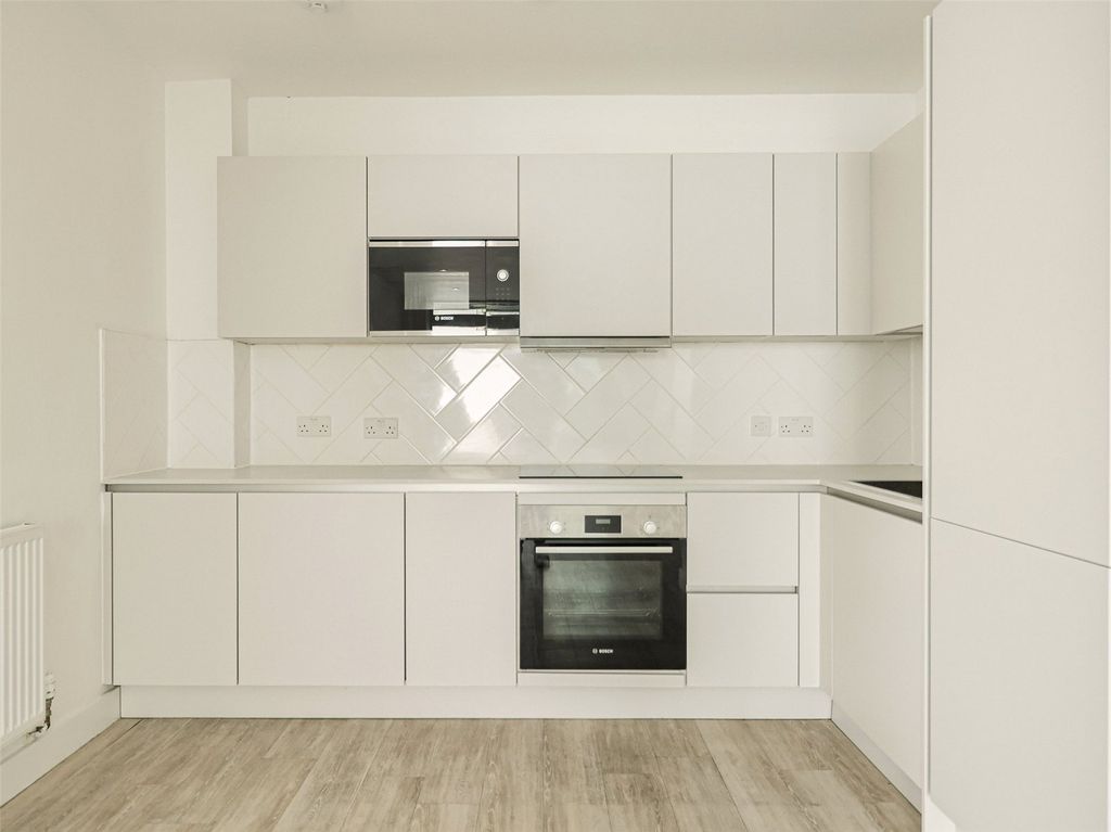 Property photo 2 of 17 Picture No. 03