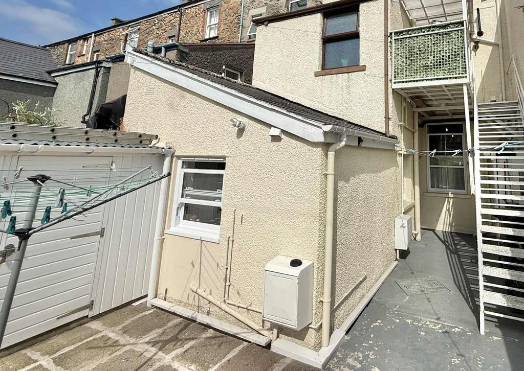Property photo 1 of 7 7dc61A51-8623-459E-98Fe-ee9c01Cf40dc.Jpg