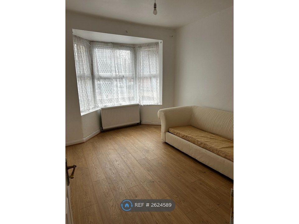 Property photo 3 of 18 Main Sitting Room