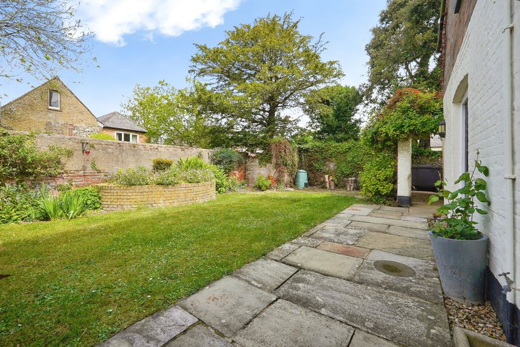 Property photo 1 of 16 Pbox-Img.Jpg