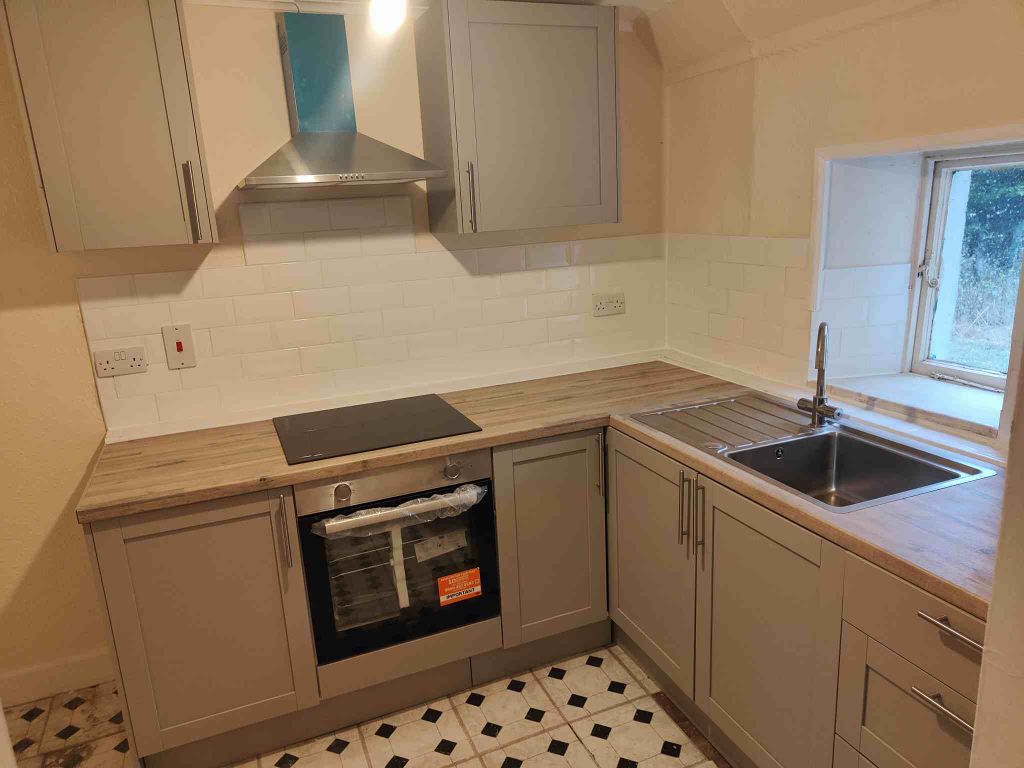 Property photo 2 of 8