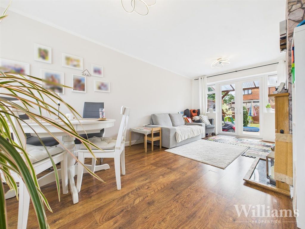 Property photo 3 of 15 Cam04950G0-Pr0097-Still011.Jpg