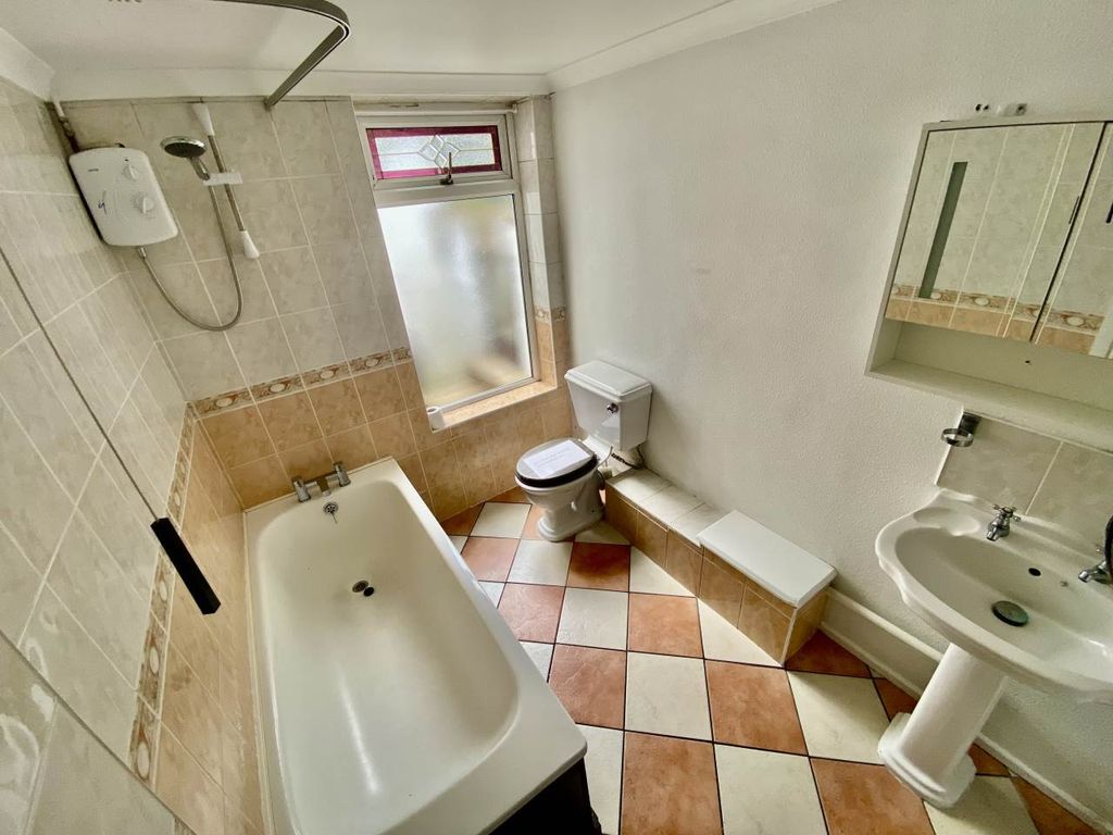 Property photo 3 of 20 Img_4495