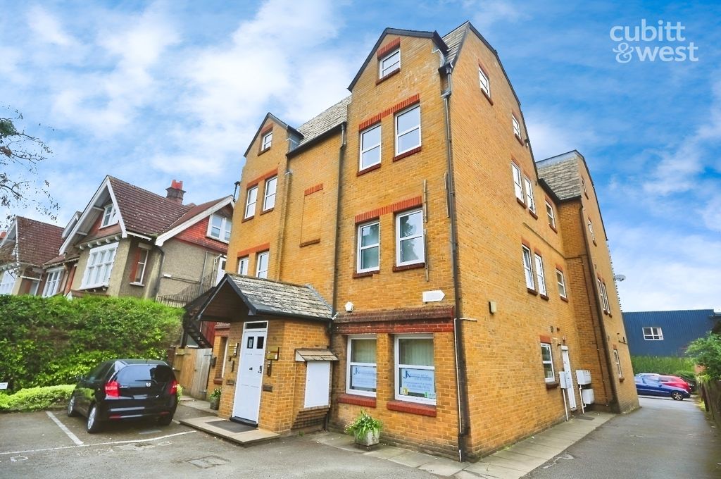 Property photo 1 of 9 0E228B8d-2