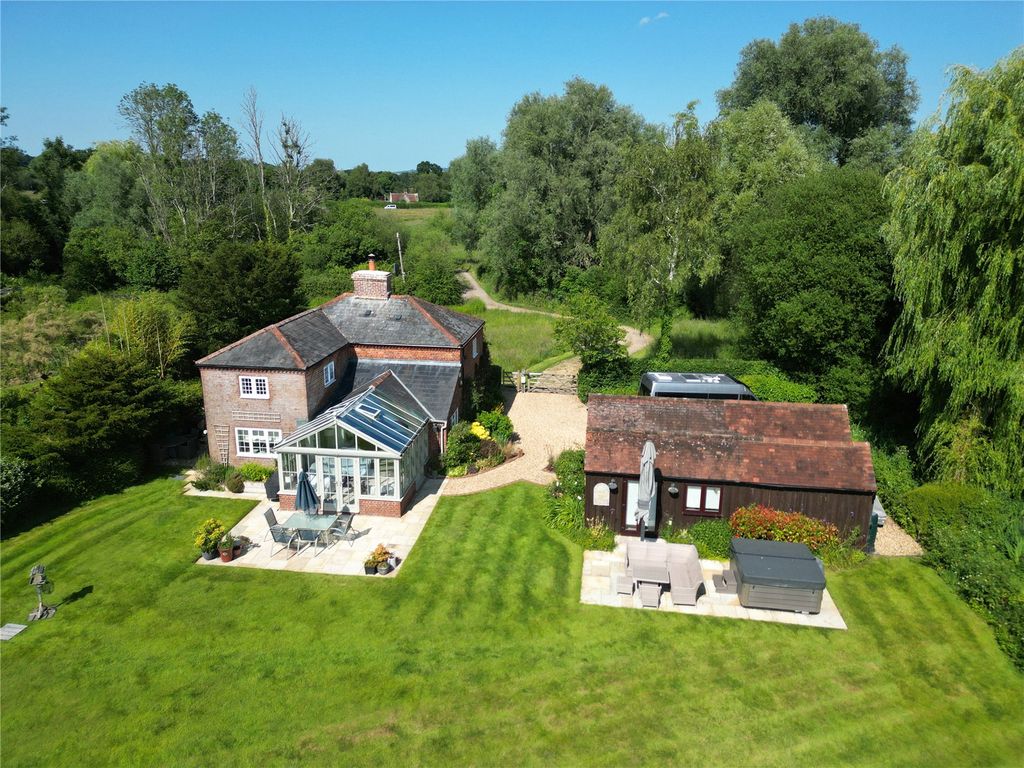 Property photo 3 of 32 Picture No. 72