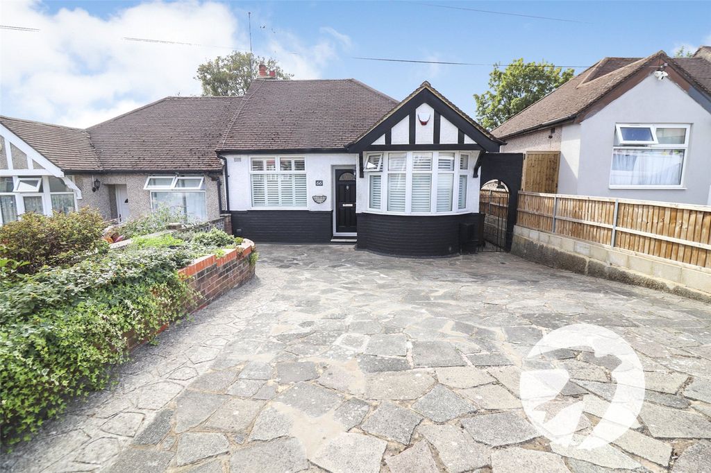 Property photo 1 of 23 Picture No. 13