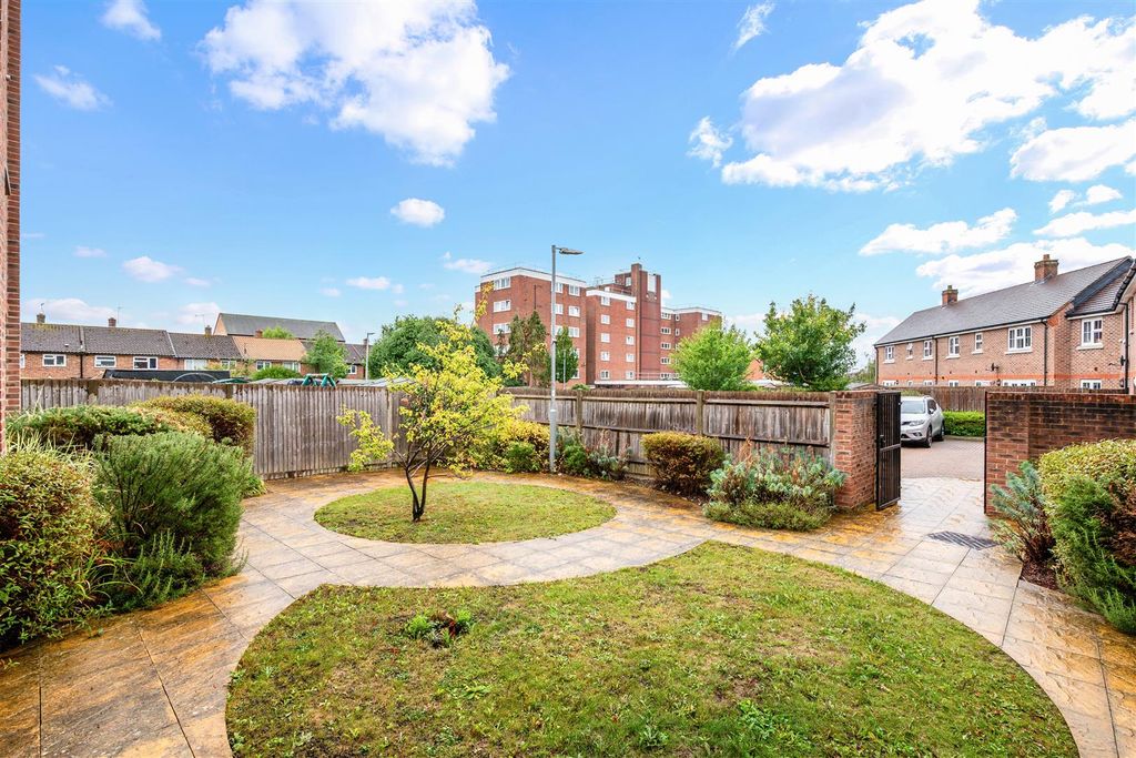 Property photo 1 of 15 Field Oaks Way (13).Jpg