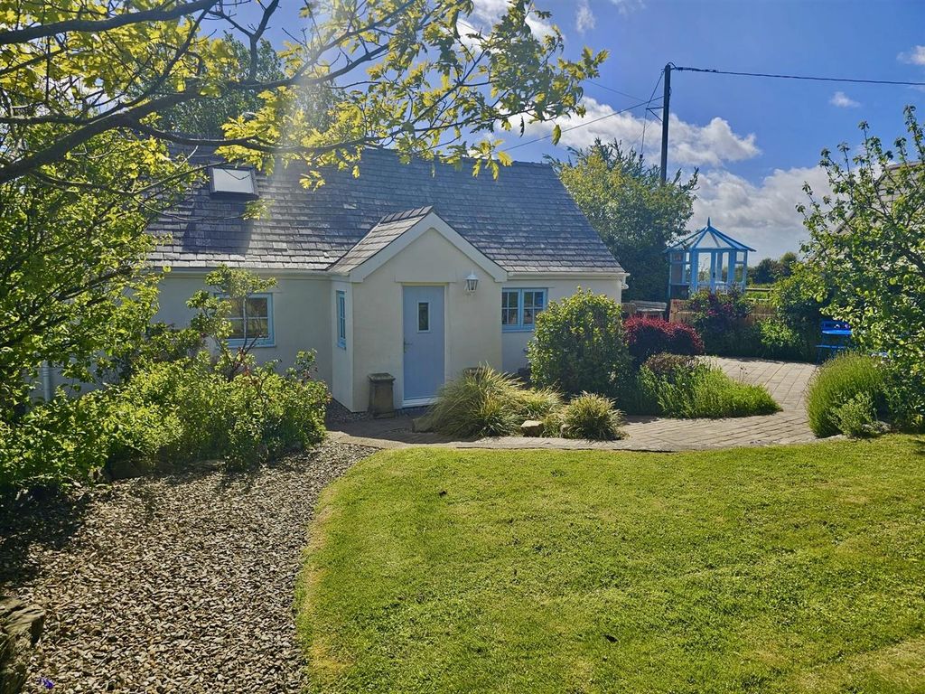 Property photo 1 of 31 Bf213045-E81A-4633-B8Ff-Ab9889Be17F7.Jpeg