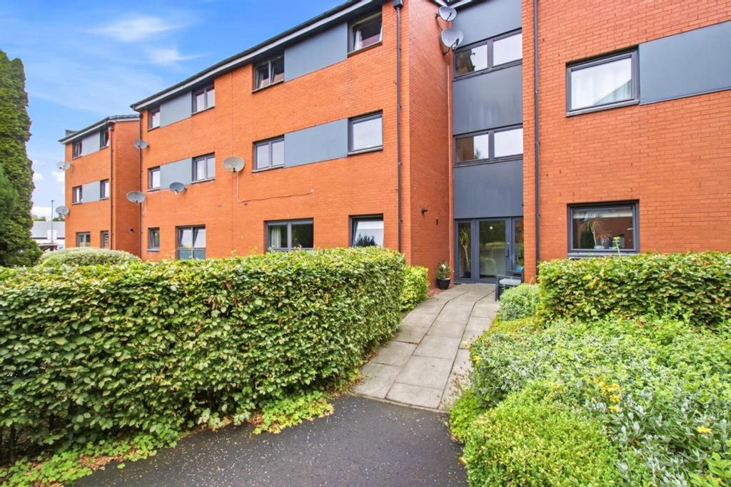 Property photo 1 of 18