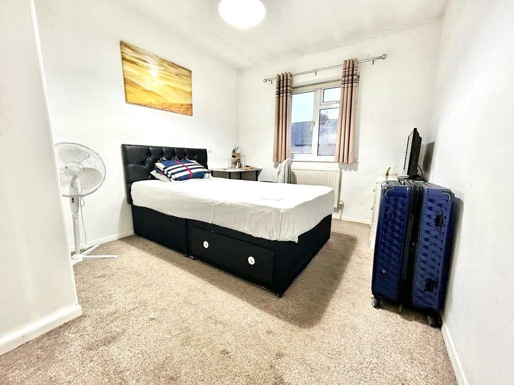 Property photo 3 of 4 Bedroom
