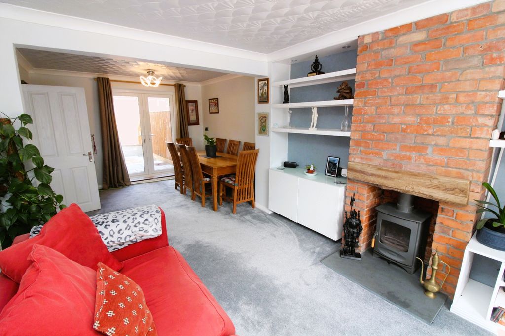Property photo 2 of 39 Img_4860