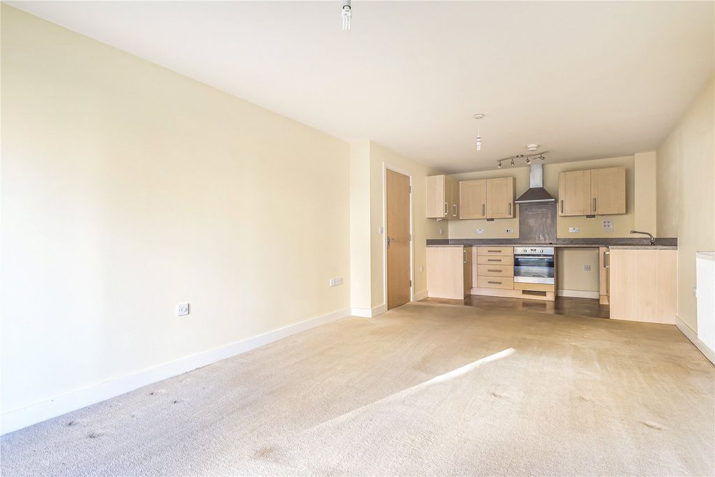 Property photo 2 of 8 Picture No. 06