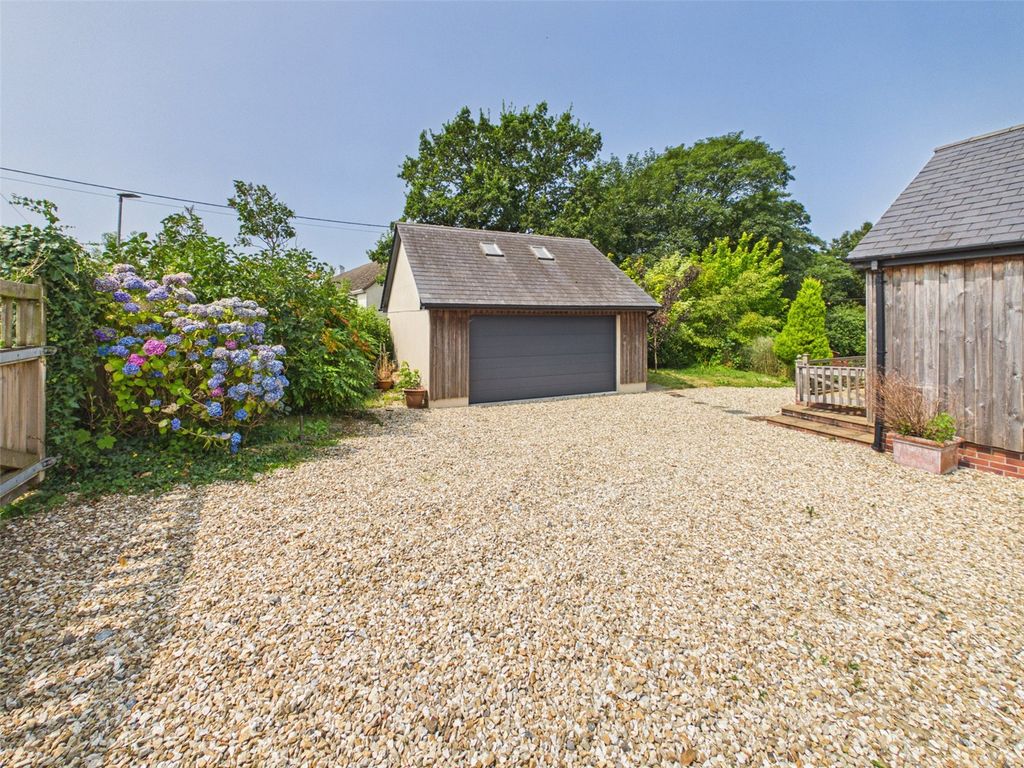 Property photo 2 of 23 Picture No. 08