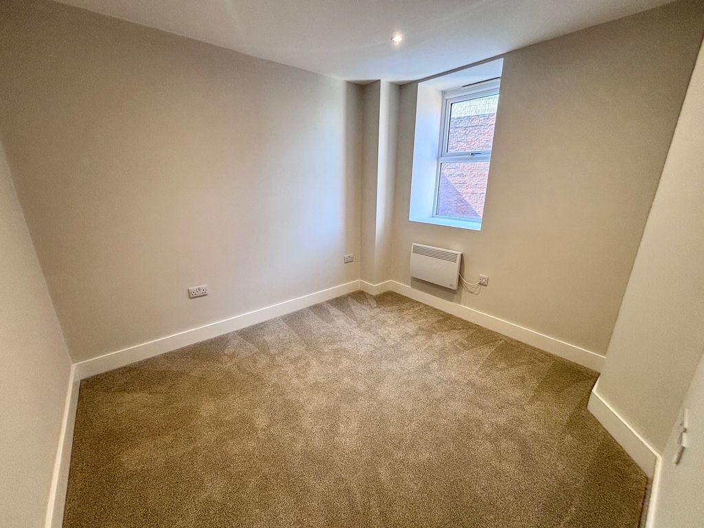 Property photo 3 of 5 Bedroom 1