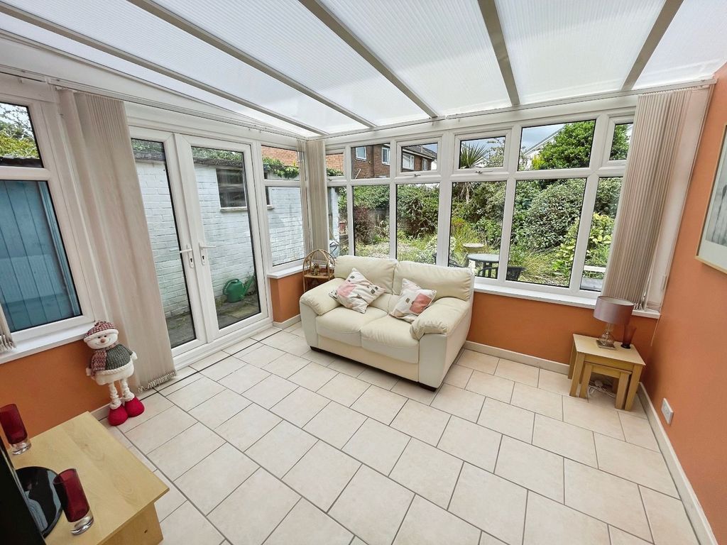 Property photo 2 of 13 Picture No. 11