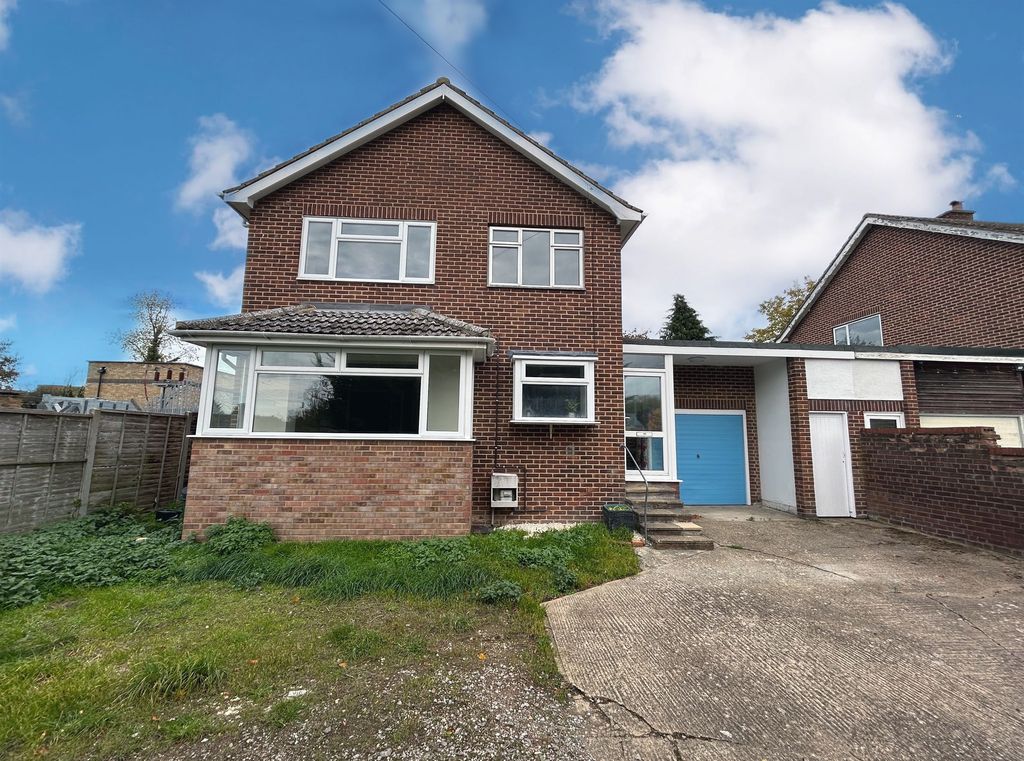 Property photo 1 of 16