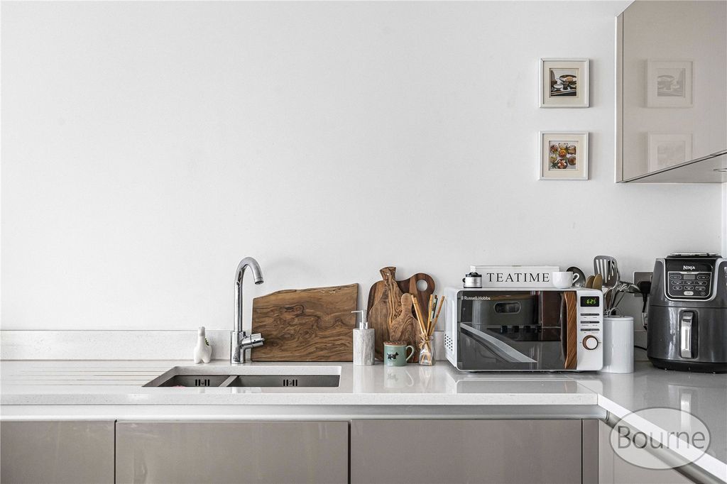 Property photo 3 of 15 Picture No. 15