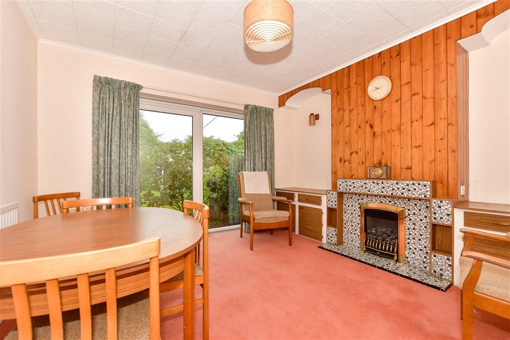 Property photo 1 of 10 Dining Room