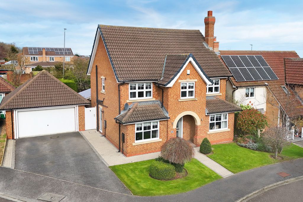 Property photo 1 of 46