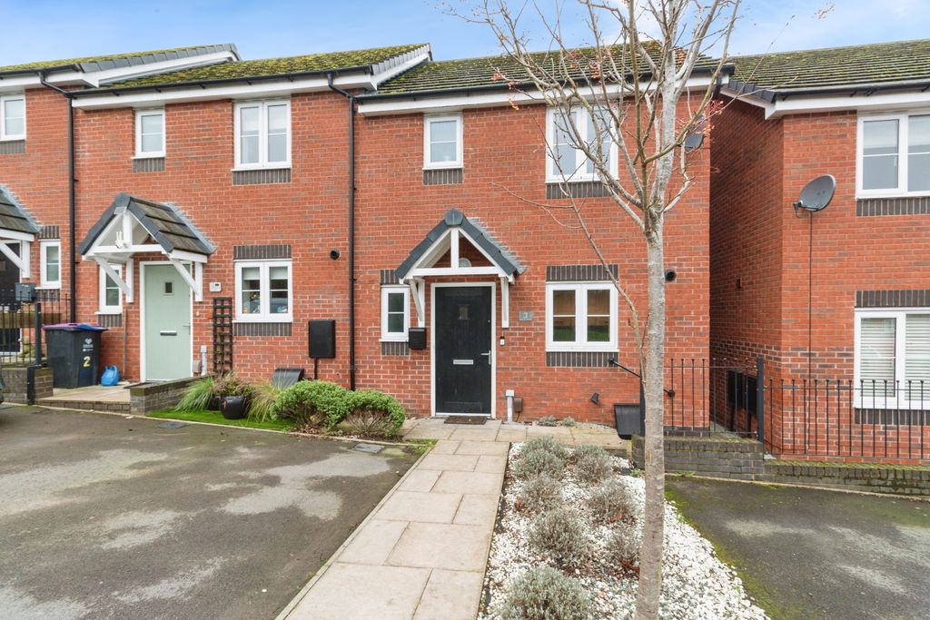 Property photo 2 of 15