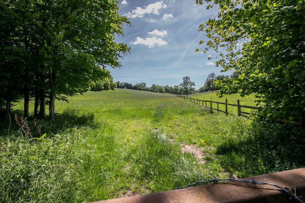 Property photo 1 of 9