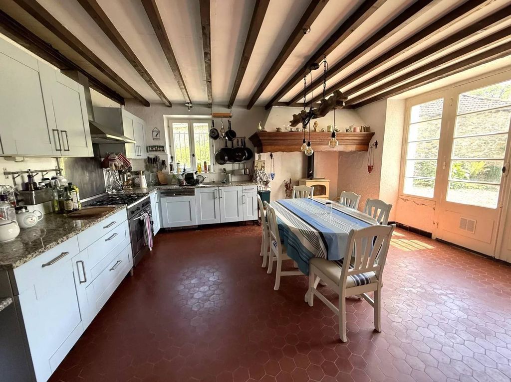 Property photo 3 of 20 906B9B08F89806d6Ac580Df7766Ff823