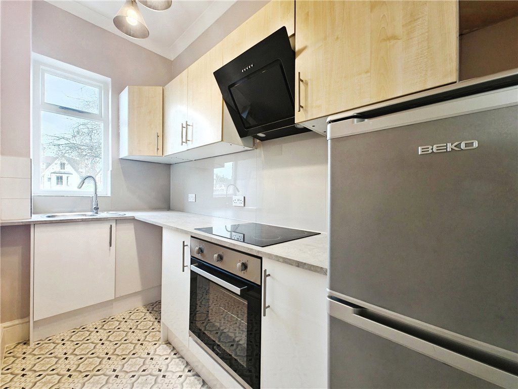 Property photo 3 of 5 Kitchen