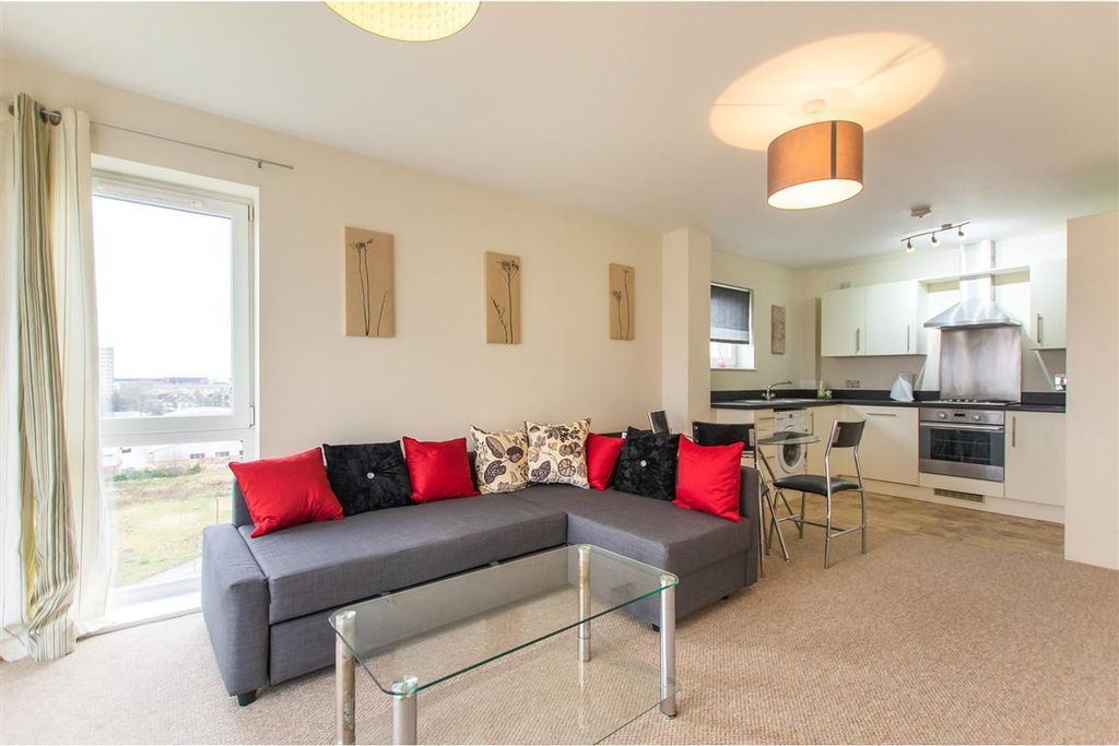 Property photo 1 of 9 Image