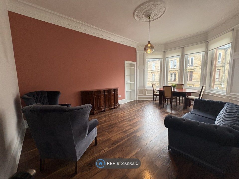 Property photo 1 of 14 Living Room
