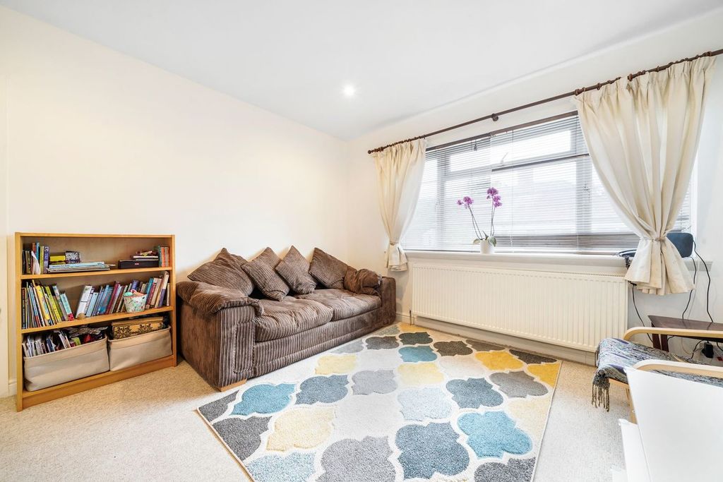 Property photo 3 of 15
