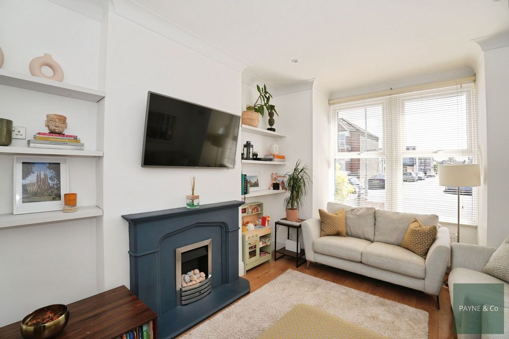 Property photo 1 of 26