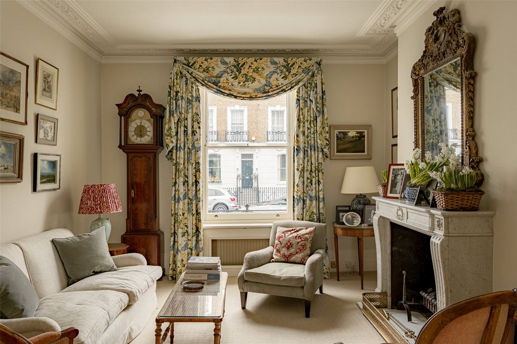 Property photo 1 of 15 Reception