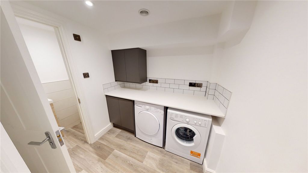 Property photo 3 of 11 Picture No. 07