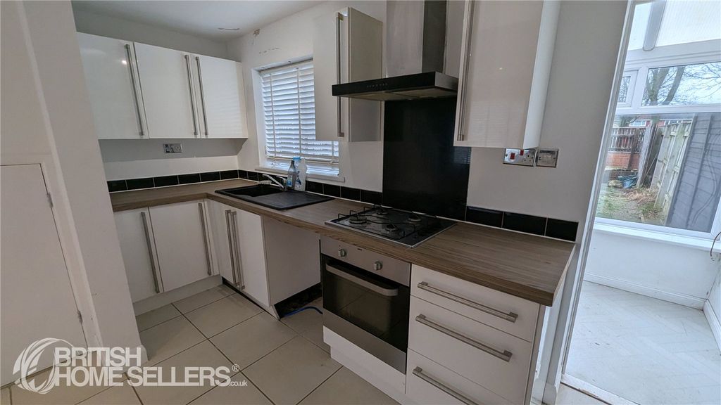 Property photo 2 of 13 Picture No. 11