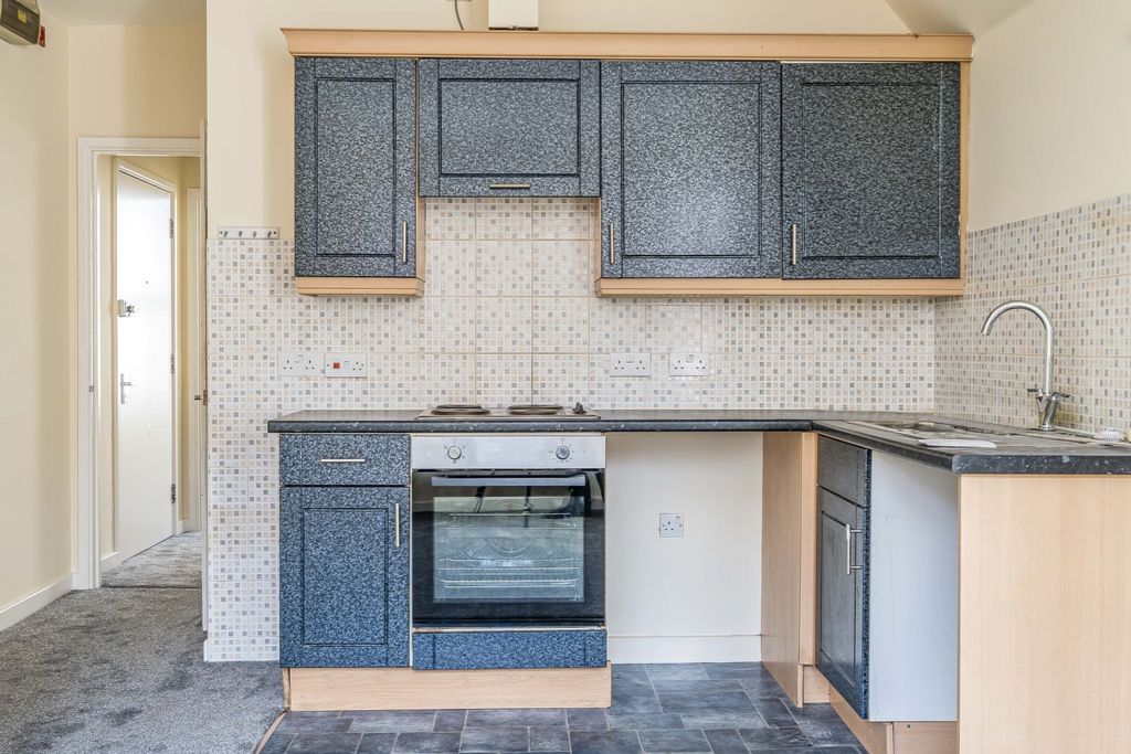Property photo 2 of 16 Kitchen