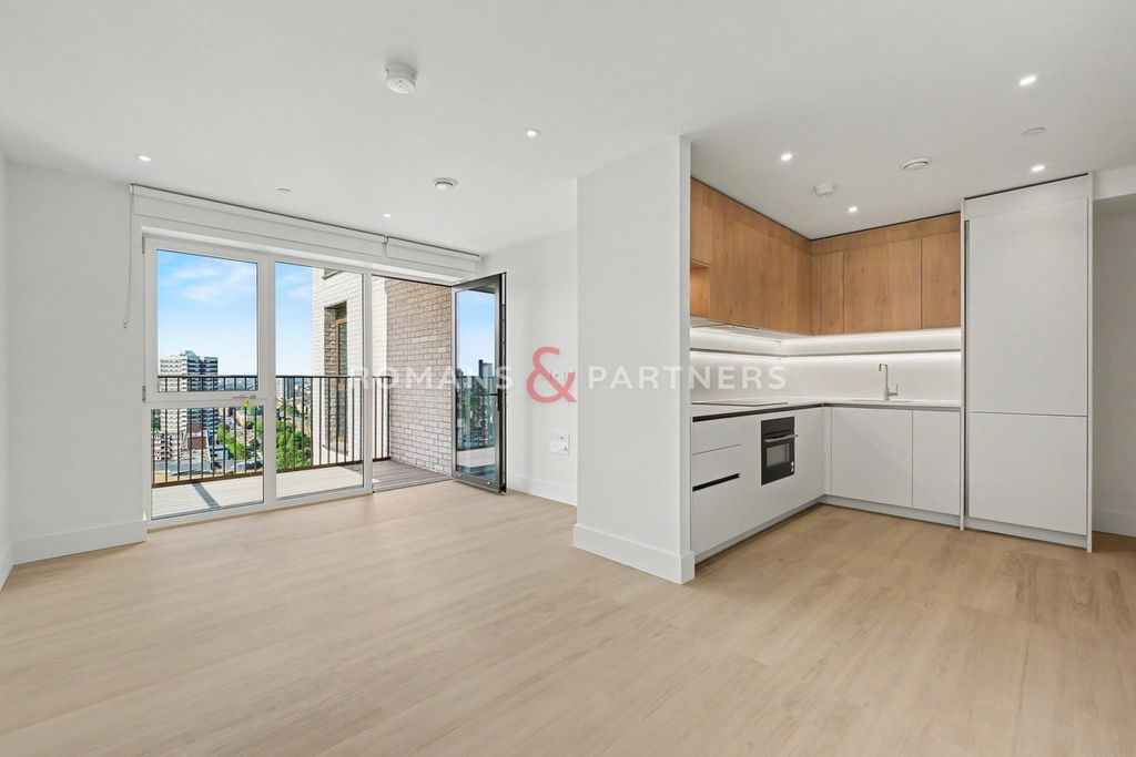 Property photo 1 of 34