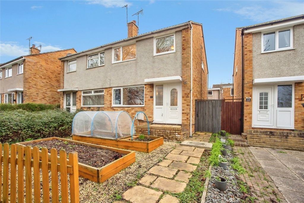 Property photo 2 of 20 Picture No. 29