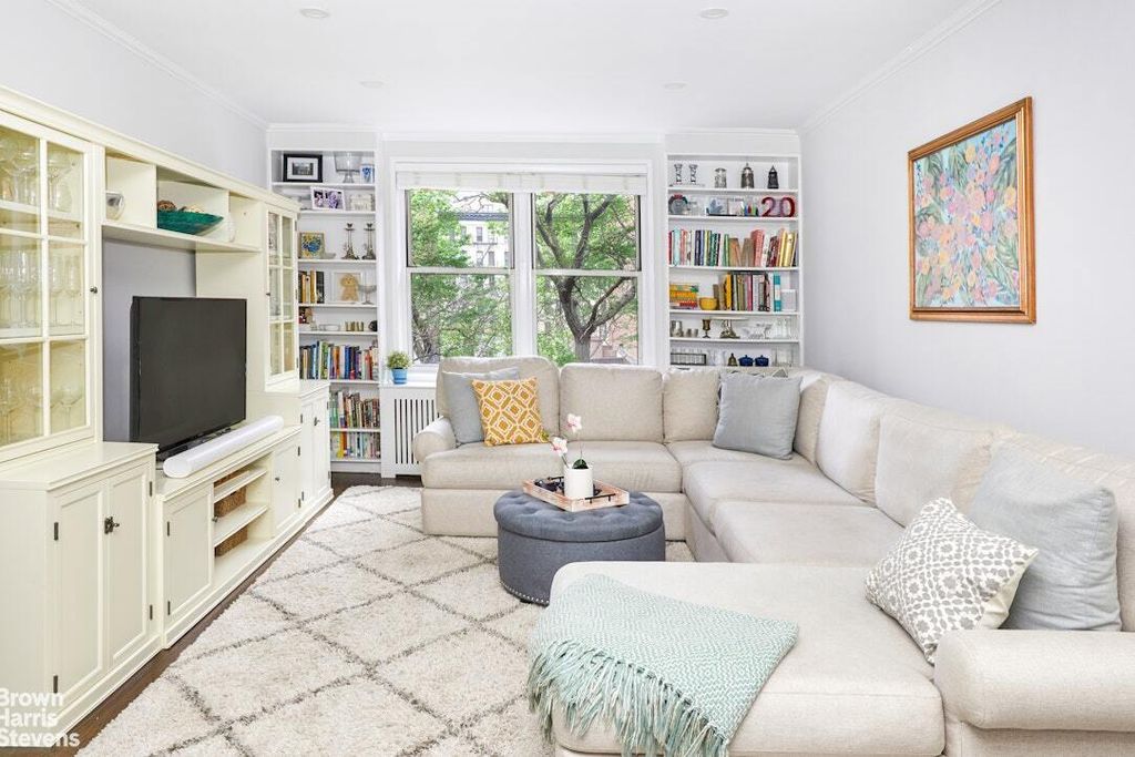 Property photo 3 of 12 <Alttext/>