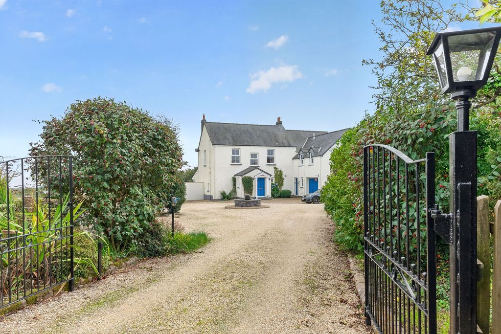 Property photo 1 of 88