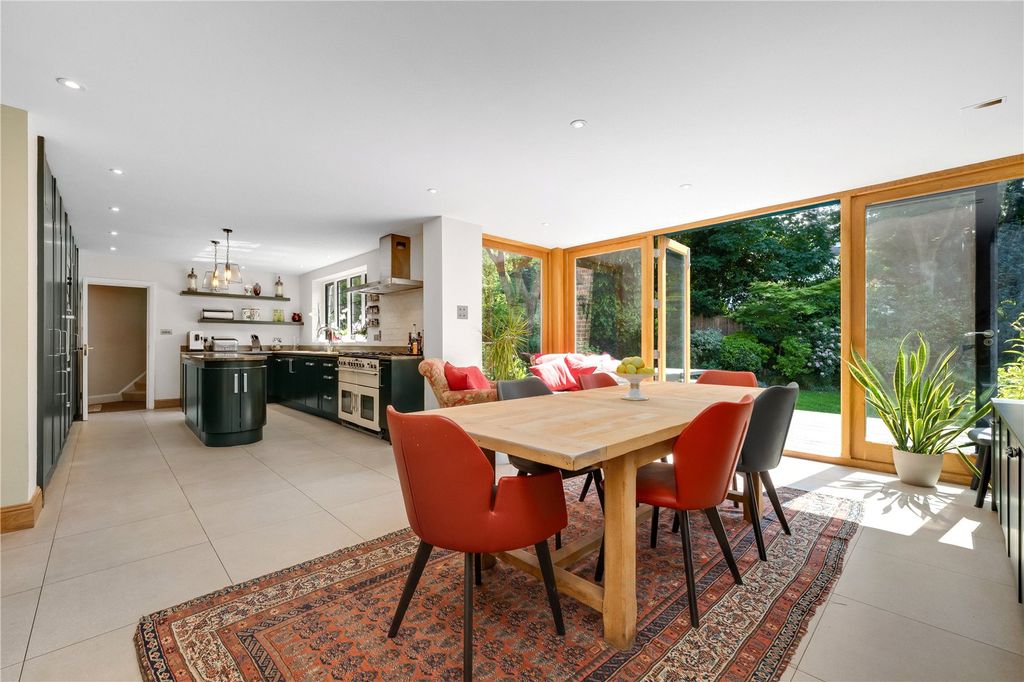 Property photo 2 of 22 Kitchen/Dining Room