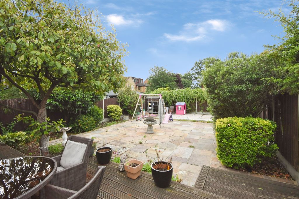 Property photo 2 of 17