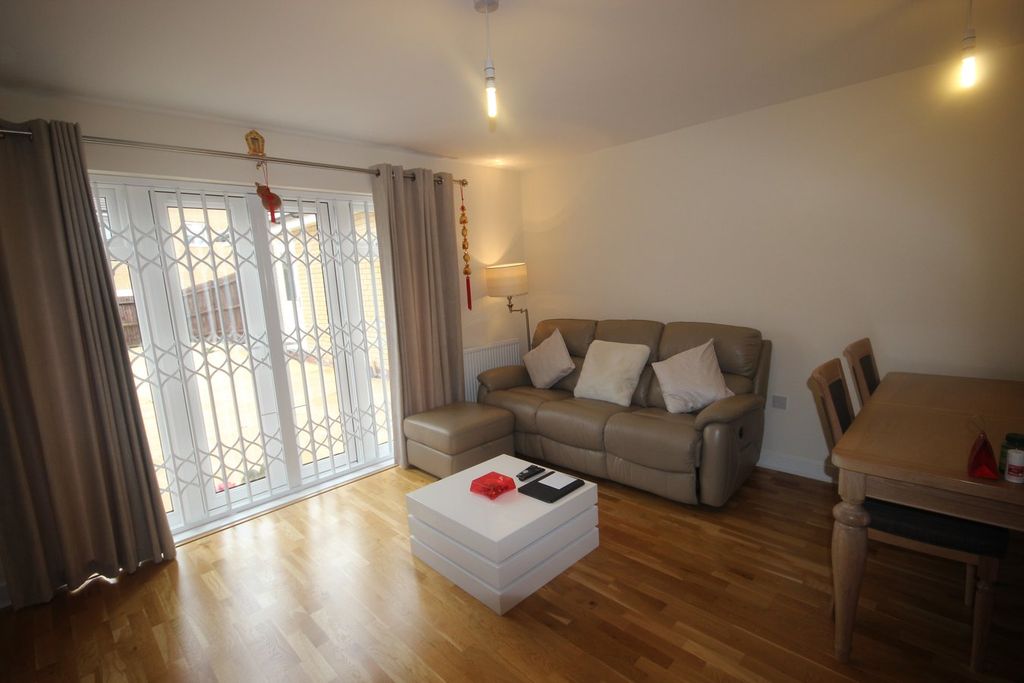 Property photo 2 of 13