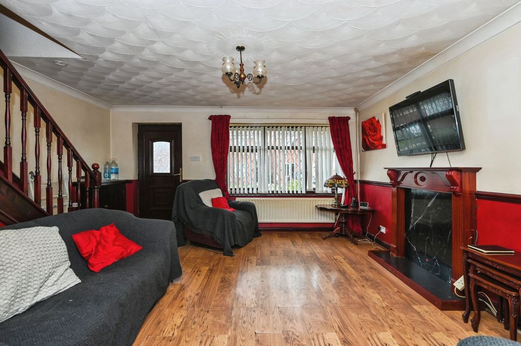 Property photo 2 of 15