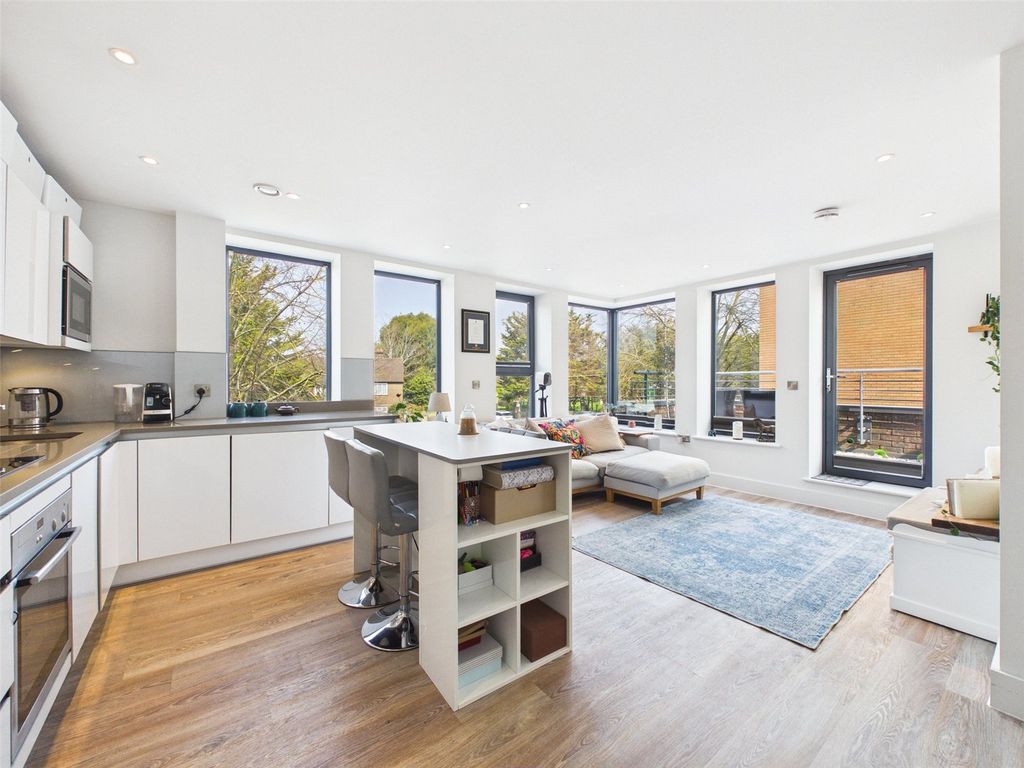 Property photo 1 of 10 Picture No. 02