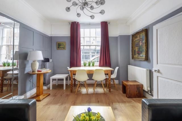 Property photo 2 of 10 Reception