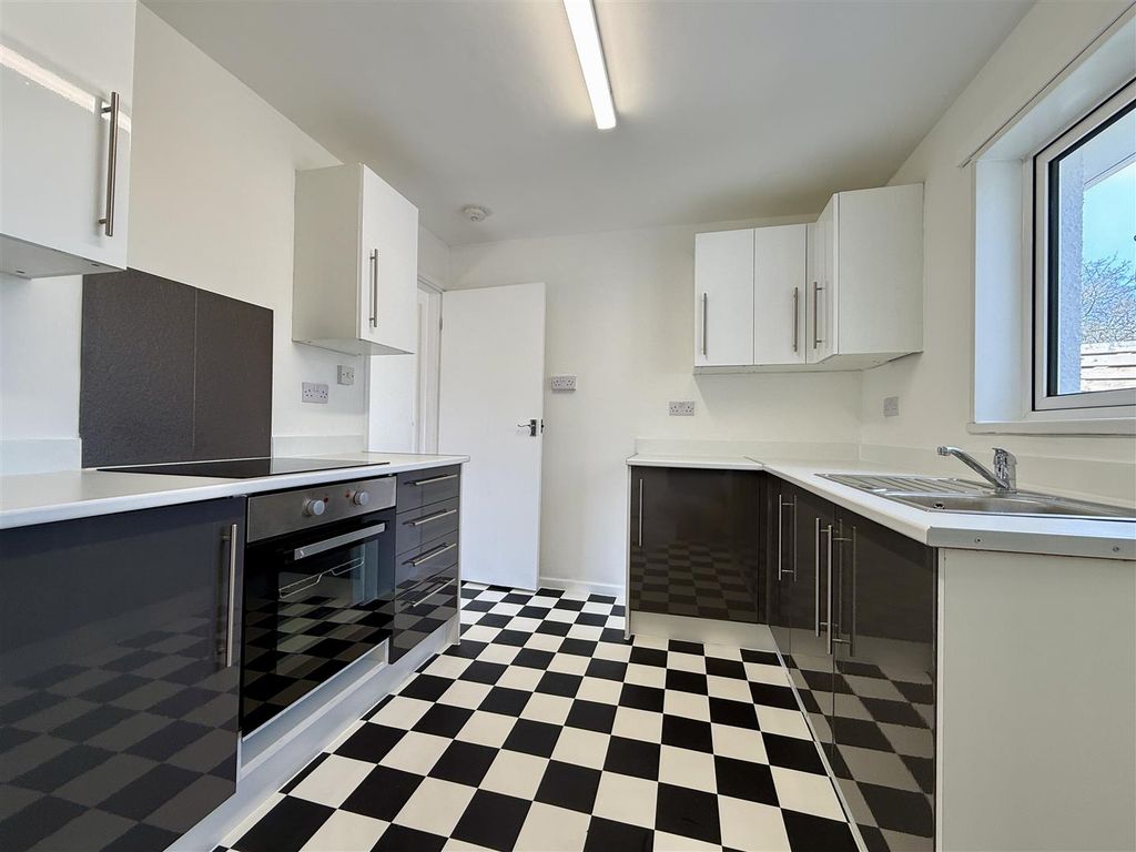 Property photo 2 of 13 Kitchen.Jpg